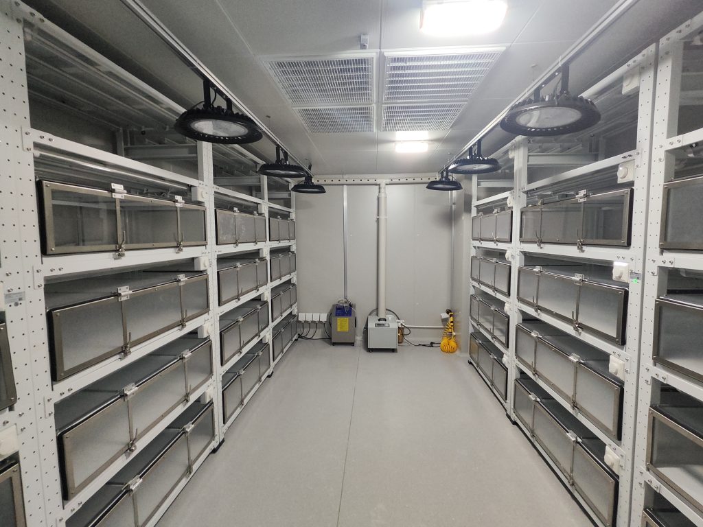 insect rearing & entomology room