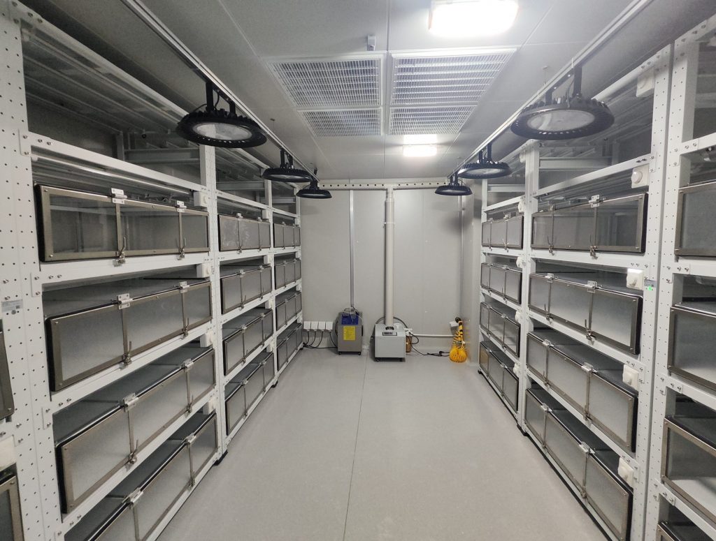 insect rearing & entomology room